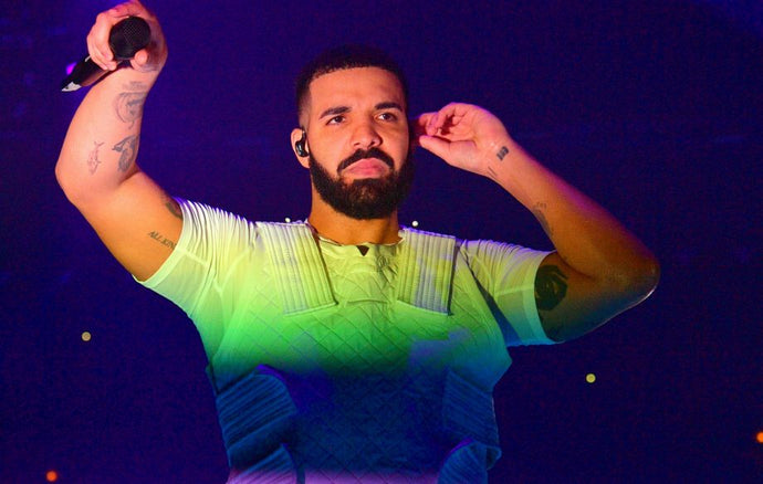 Drake se retira após vaias durante show principal do Camp Flog Gnaw 2019